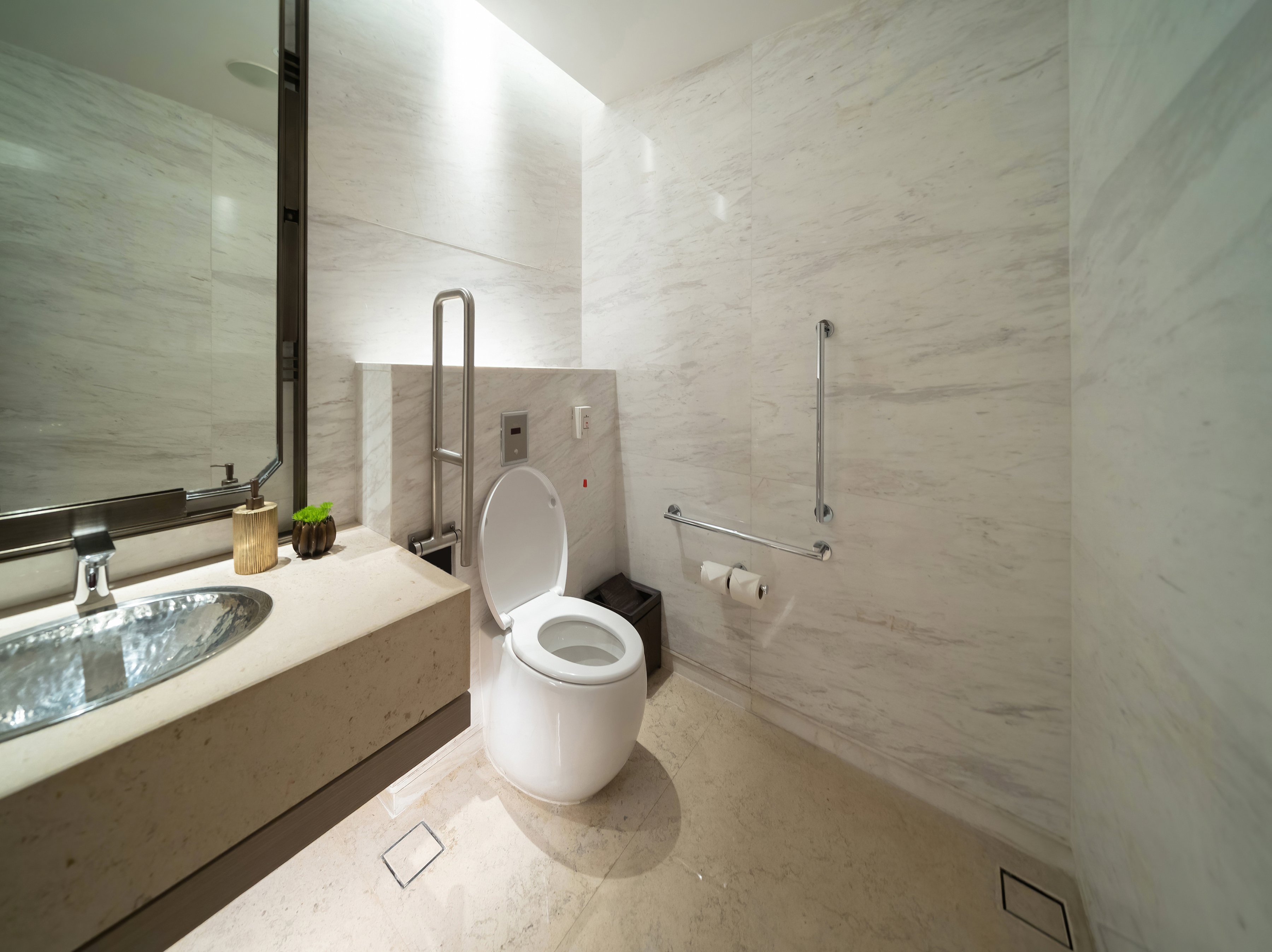 public-toilet-restroom-in-restaurant-or-shopping-2026-01-05-06-08-10-utc